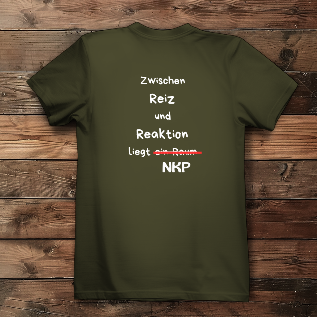 Damen Premium Bio T-Shirt ∣ Reiz und Reaktion ∣ Logo in weiß