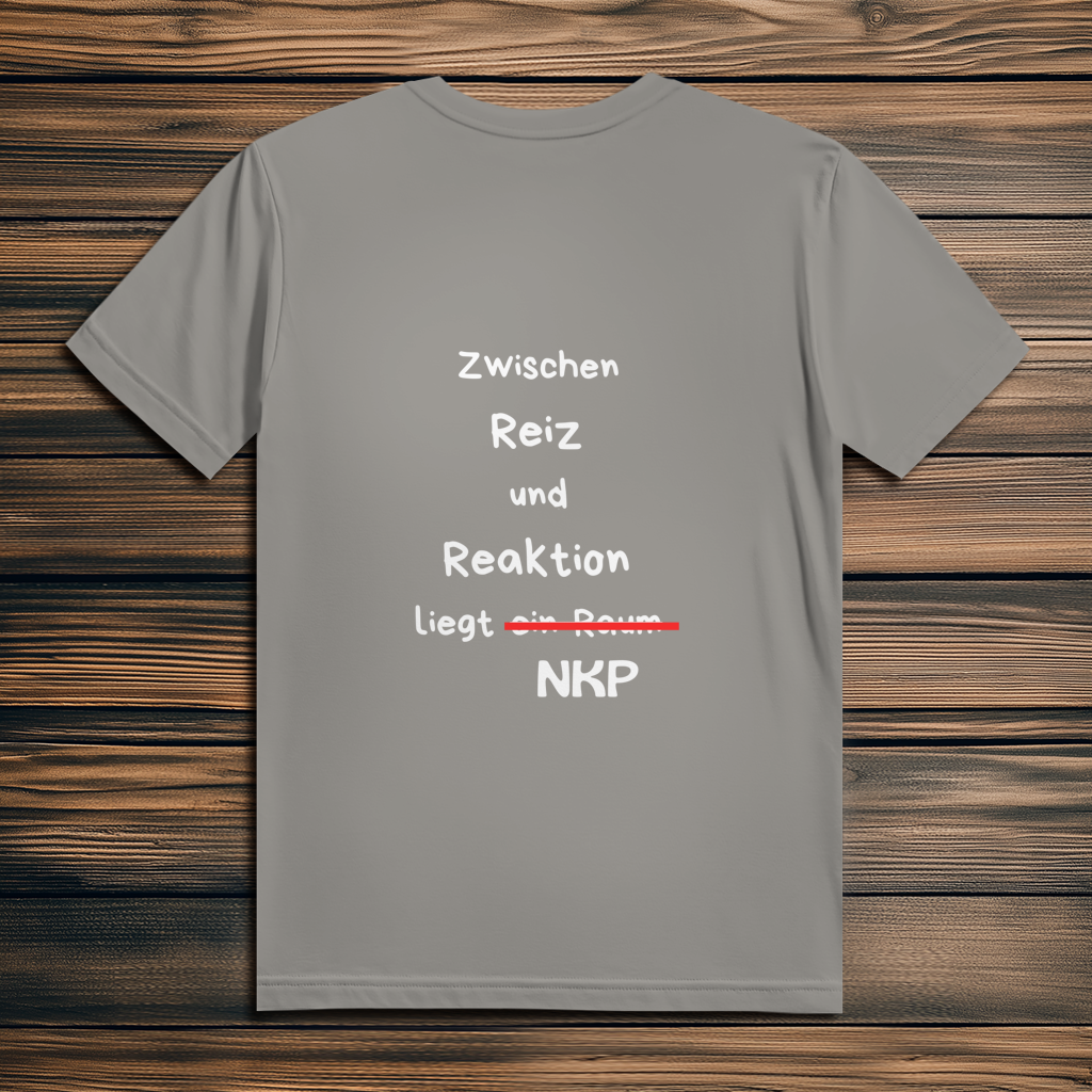 Herren Premium Bio T-Shirt ∣ Reiz und Reaktion ∣ Logo in weiß